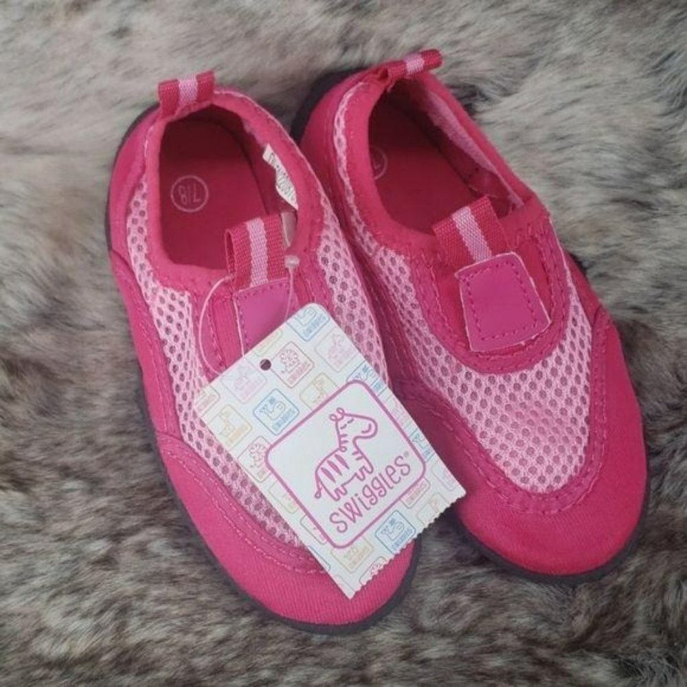 Swiggles‎ Pink Breathable Girls slip on Water shoes Large 2/3